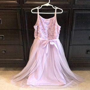Light purple/lavender/lilac girls long dress flower and sequence. New.